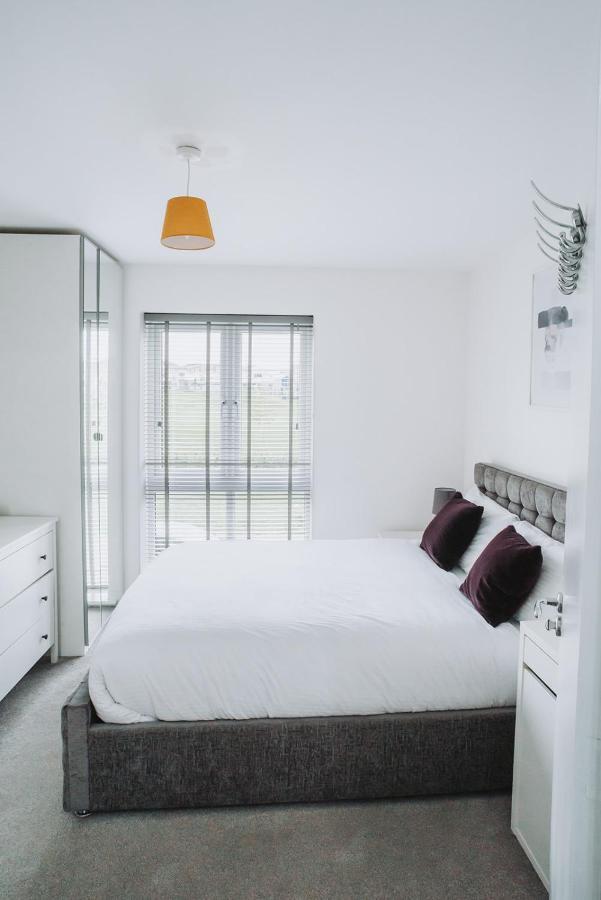 Deluxe 2 Bed Flat In Patchway Near Aztec West And Cribbs Causeway Bristol Apartamento Exterior foto